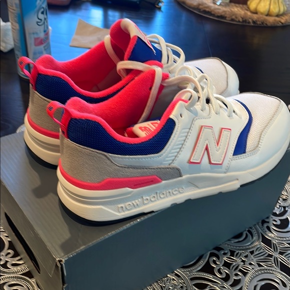 New Balance Kids' White and Blue Sneakers - Picture 14 of 15